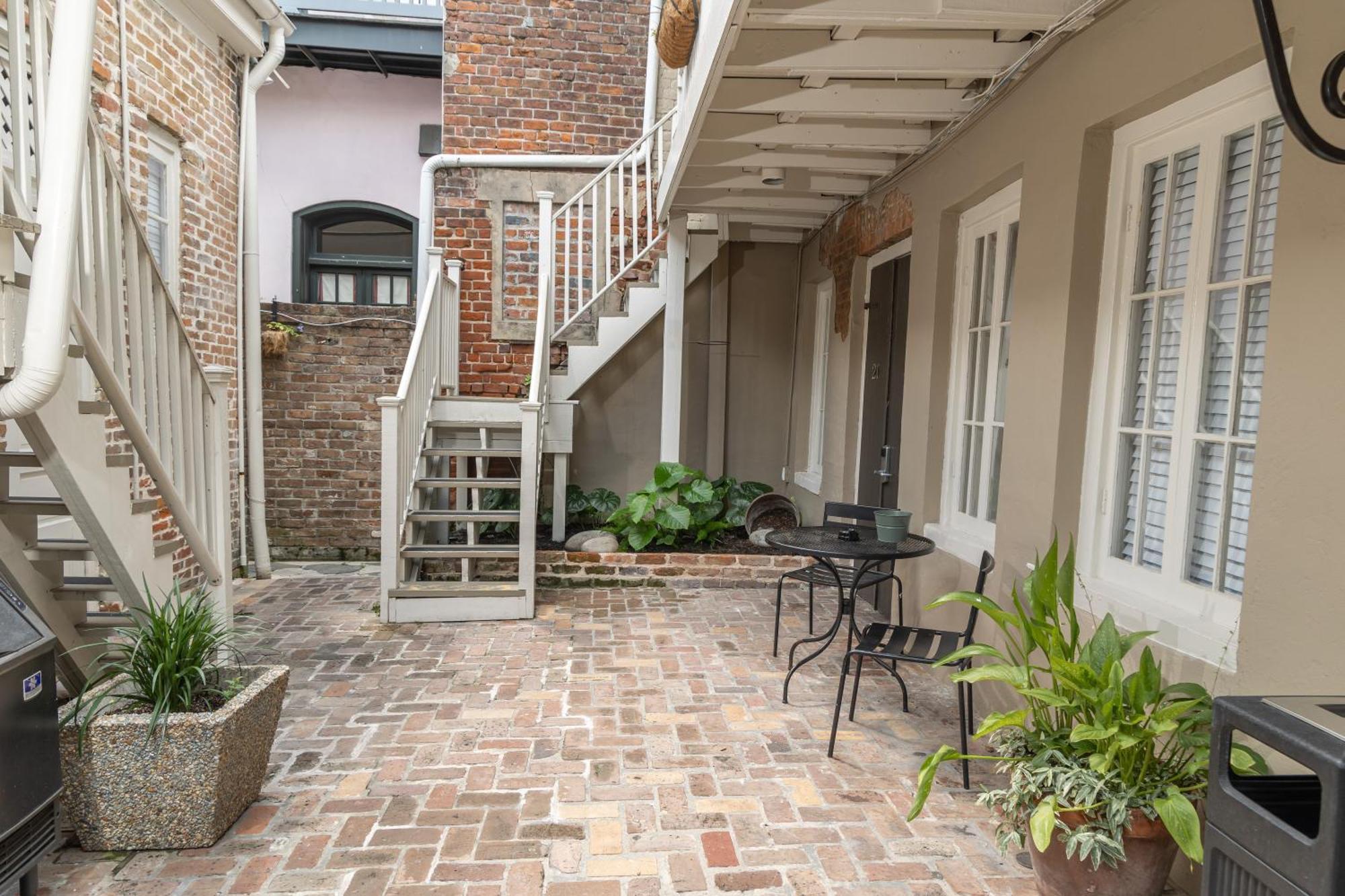 Inn On Ursulines, A French Quarter Guest Houses Property 뉴올리언스 외부 사진